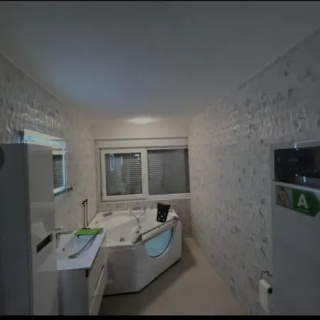 Casa Con E Bagni Perfetta Per Lavoratori Studente E Di Passaggio *